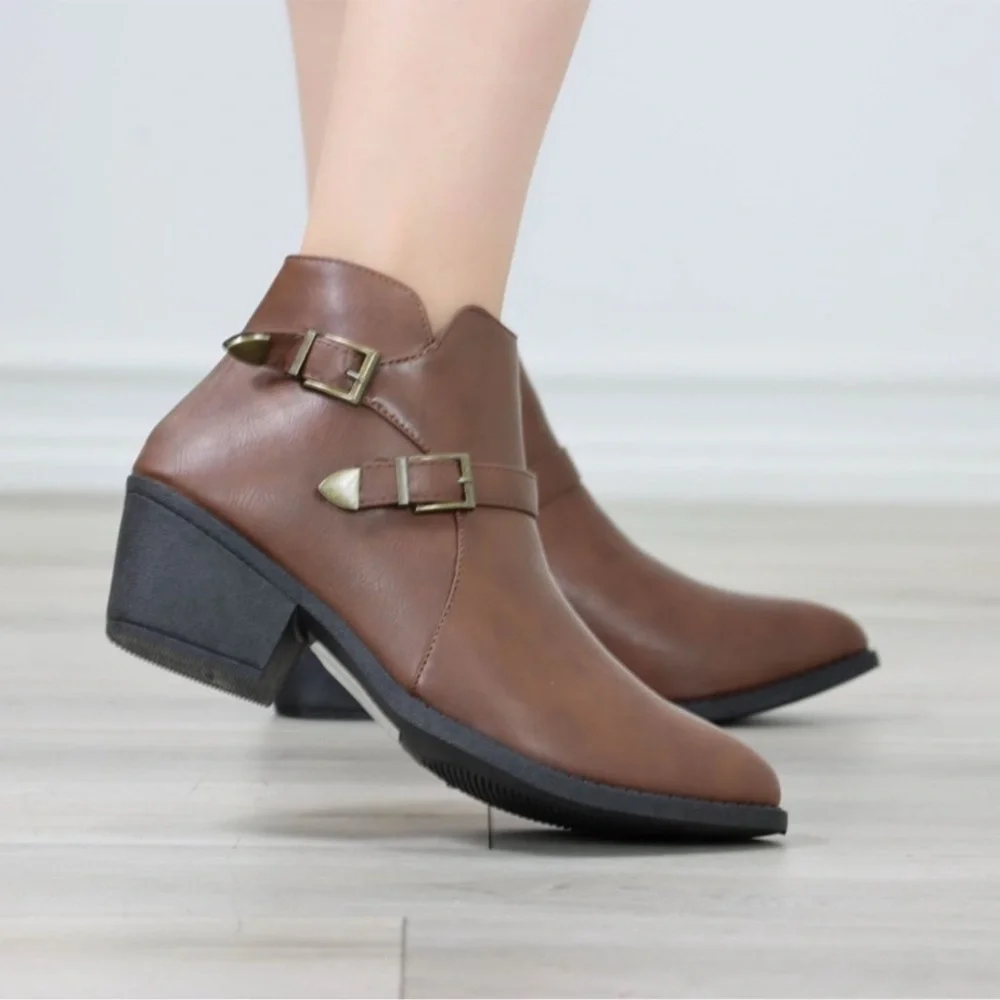 Women’s Ankle Tan Boots
